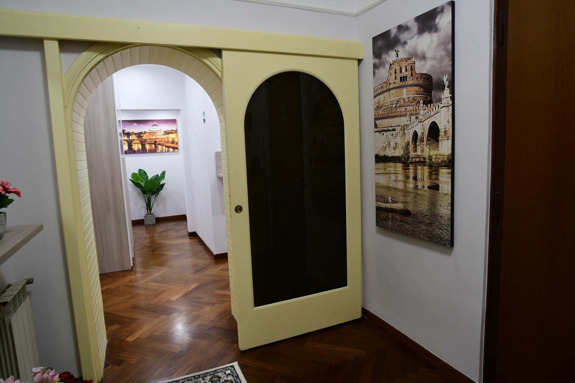 Royal Termini Hotel Rome Bagian luar foto