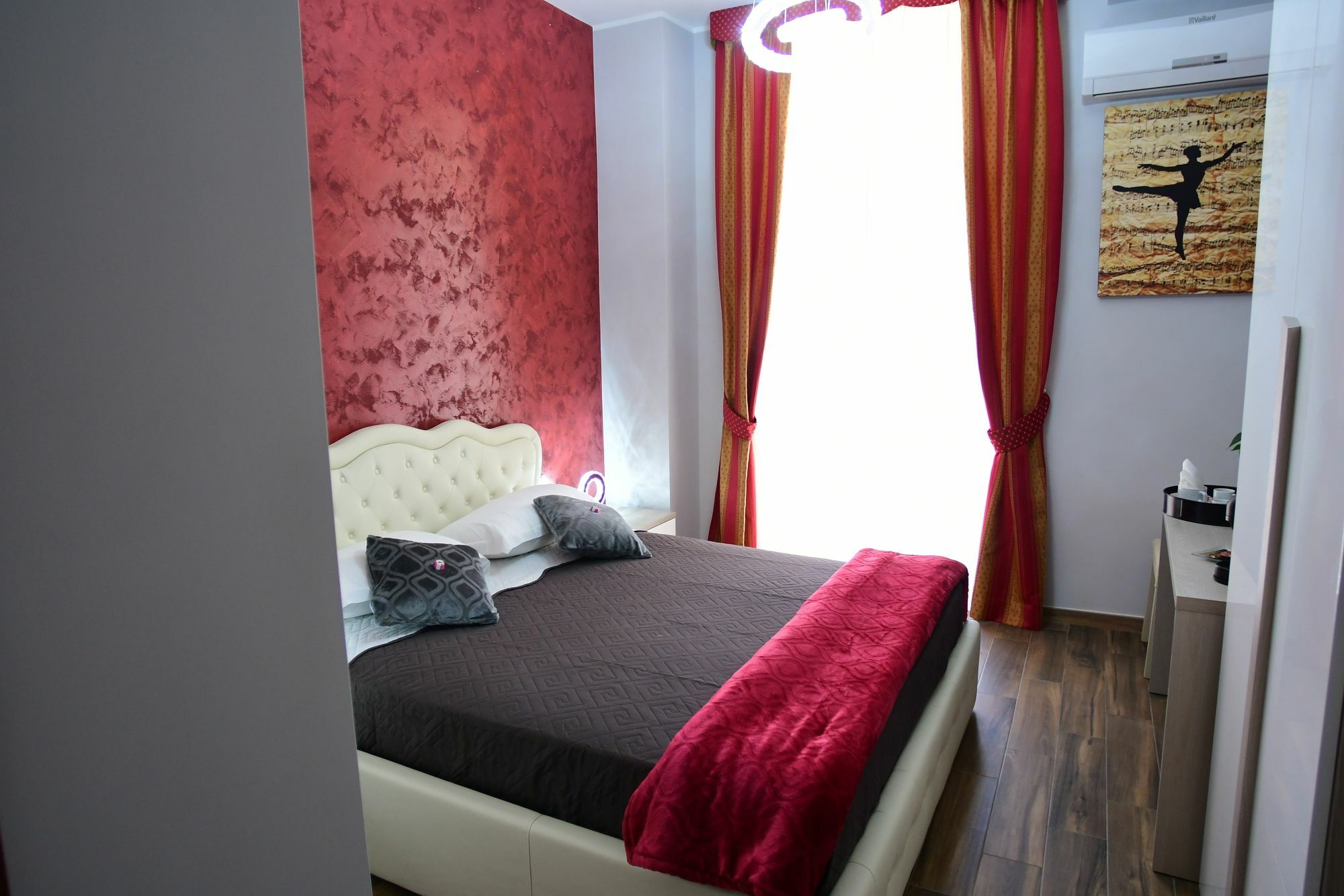 Royal Termini Hotel Rome Bagian luar foto